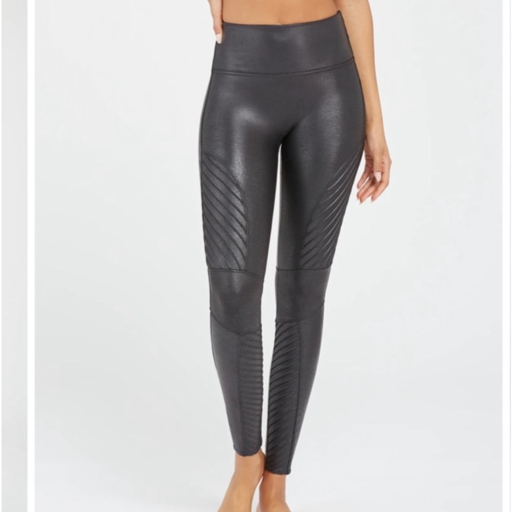 Spanx faux leather moto leggings size medium